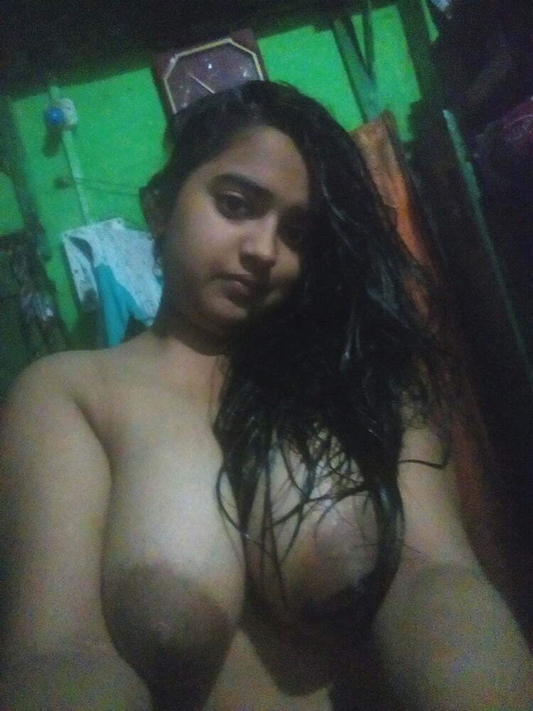 INDIAN GIRLS NUDE ONLY BIG BOOB GIRLS  LEAKED PICS